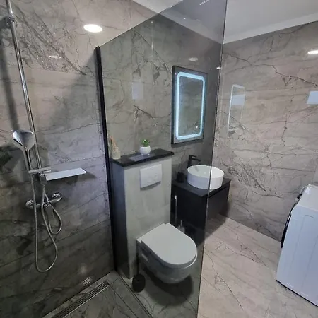 Lovre Apartment Zadar